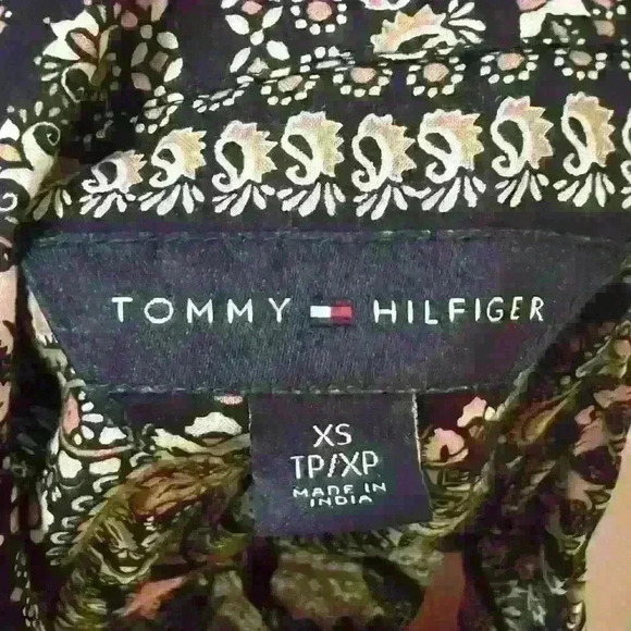 Tommy Hilfiger xs top - Picture 4 of 4